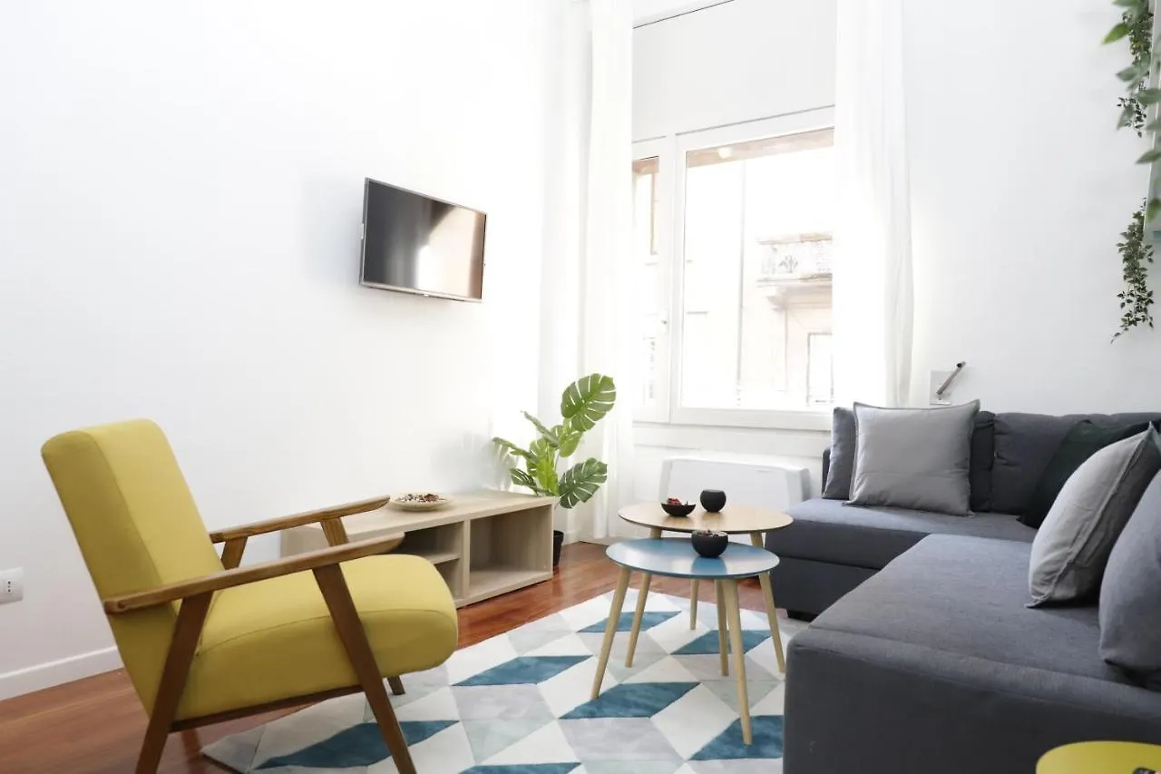 Hemeras Boutique Homes - 2 Luxury Apartments In The City Center 밀라노 이탈리아